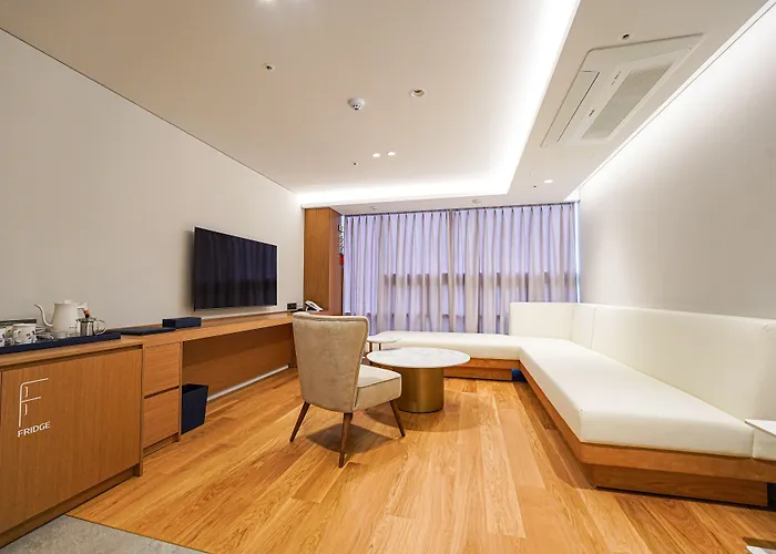 Hotel Ground27 *